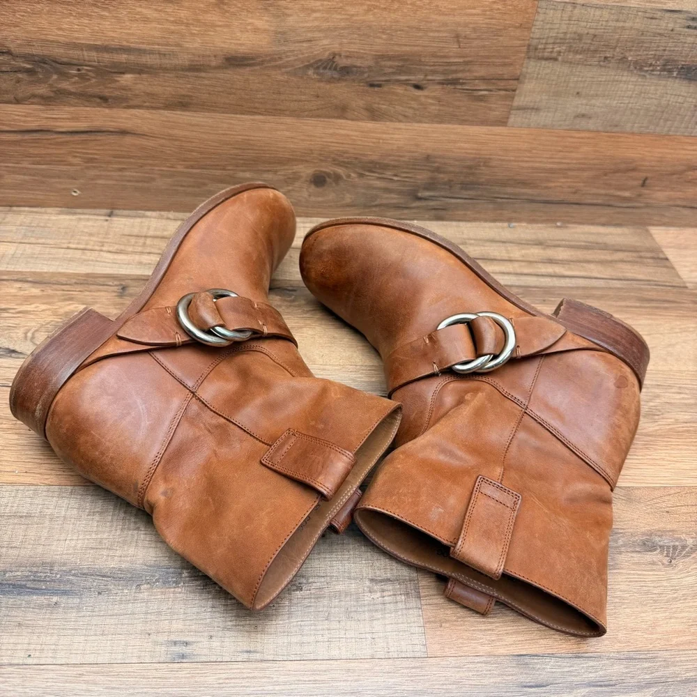 Frye Boots Ricki Ring Beige Fashion Women’s Size 7M  Brown Leather Ankle Boots - Picture 4 of 9